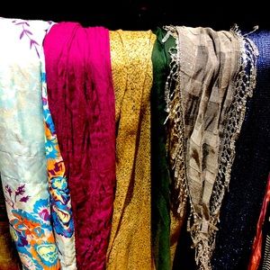 10 beautiful scarves